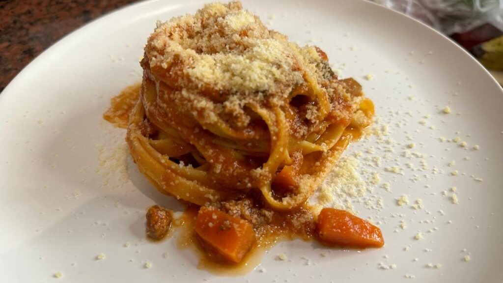Ragú a la Boloñesa Receta Italiana Auténtica: Fettuccine Clásicos Paso a Paso