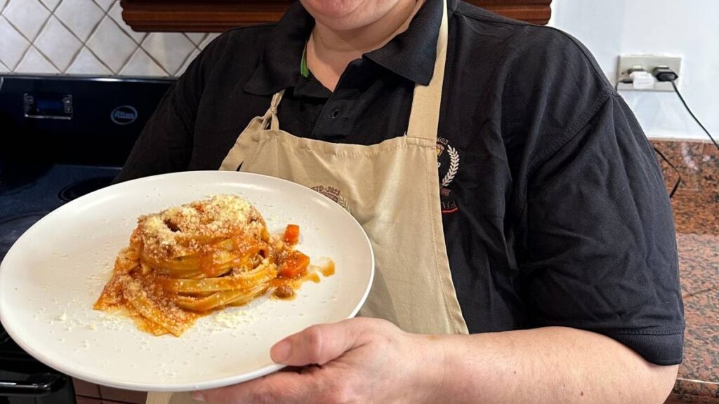 Ragú a la Boloñesa Receta Italiana Auténtica: Fettuccine Clásicos Paso a Paso