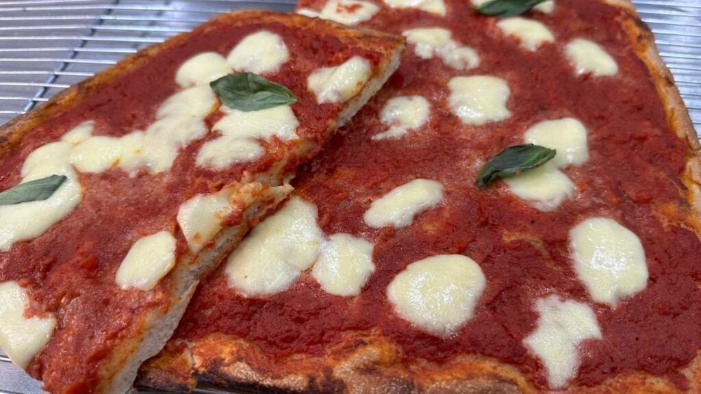 El Truco para Cocinar Pizza en Casa sin que se Ablande! 2 El Truco para Cocinar Pizza en Casa sin que se Ablande!