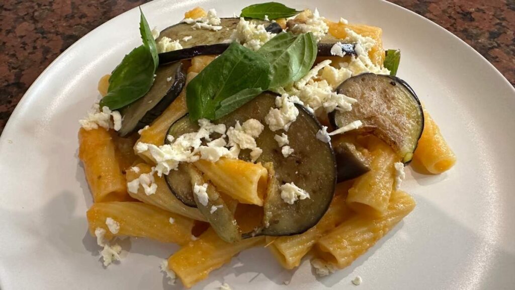 Pasta alla Norma Receta Tradicional Siciliana: Sabor Auténtico en Cada Bocado 1 Pasta alla Norma Receta Tradicional Siciliana: Sabor Auténtico en Cada Bocado