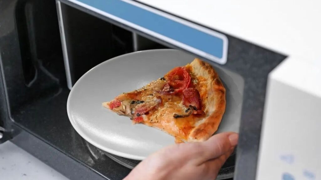 Cómo Recalentar la Pizza y Mantenerla Perfecta: 2 Trucos Italianos