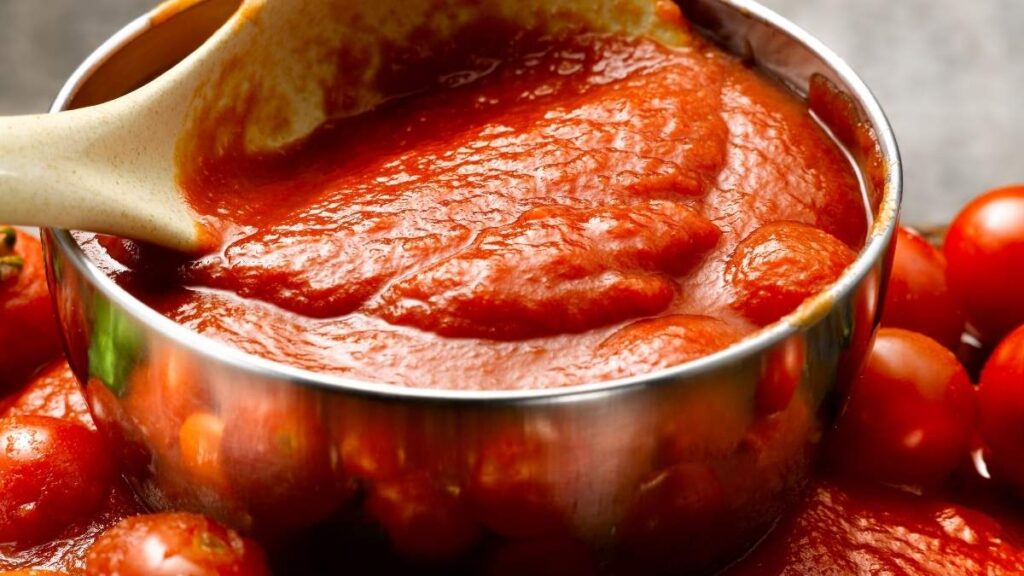 Nunca le eches Salsa de Tomate Cruda a la Pizza (y qué hacer)