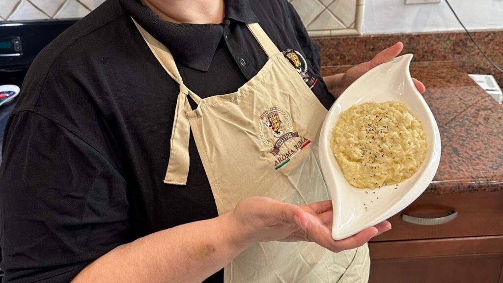 Risotto 4 Quesos: Receta Italiana Cremosa (paso a paso)