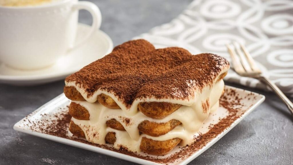 La Receta de Tiramisù: Versión Italiana Auténtica y Fácil 2 La Receta de Tiramisù: Versión Italiana Auténtica y Fácil