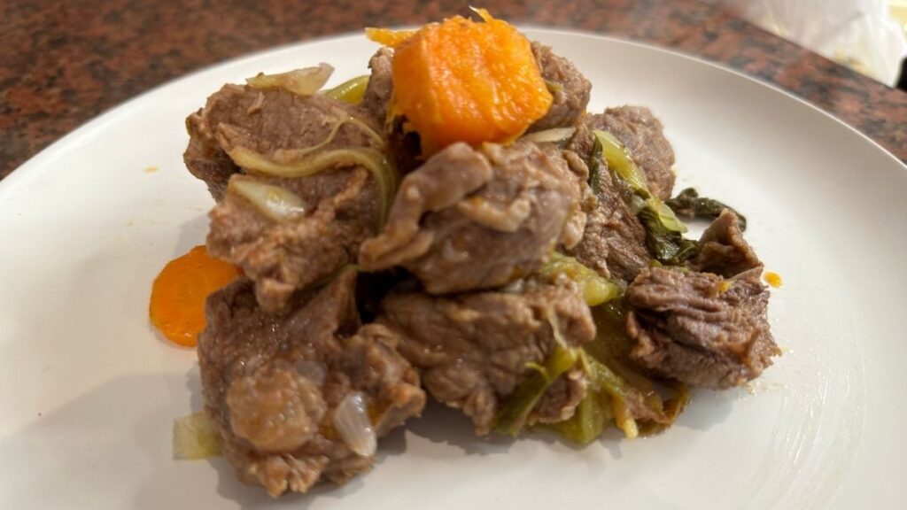 Caldo de Carne Estilo Italiano: Receta Auténtica (Carne Salteada) 1 Caldo de Carne Estilo Italiano: Receta Auténtica (Carne Salteada)